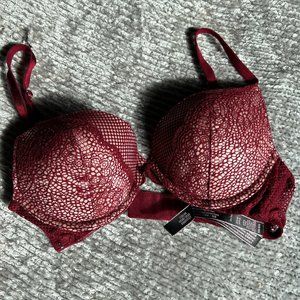 Red Lace Victoria's Secret Bra 32B